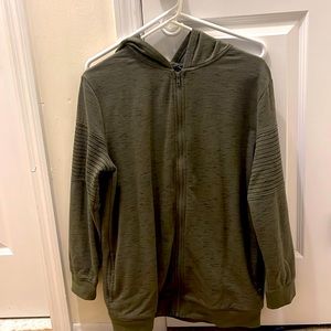 Green matching outfit size 16 never worn